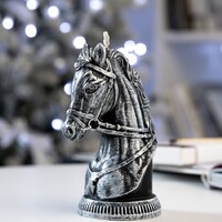 Фото товара Свеча фигурная «Бюст лошади», серебристая