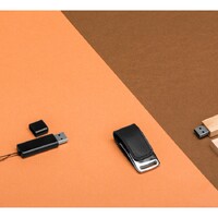 Фото товара Флеш-карта USB 2.0 16 Gb металлическая с колпачком "Borgir", черный