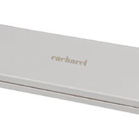 Фото товара Набор Cacharel: брелок с флеш-картой USB 2.0 на 4 Гб, шариковая ручка