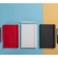 Фото товара Подарочный набор Moleskine Indiana с блокнотом А5 Soft и ручкой, черный